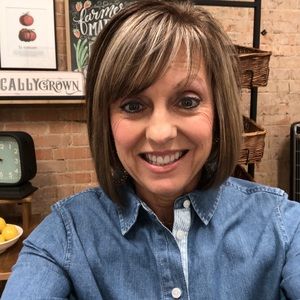 Meet your Posher, Kim